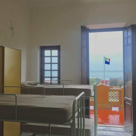 Ostello Apuano Marina Di Carrara Bagian luar foto